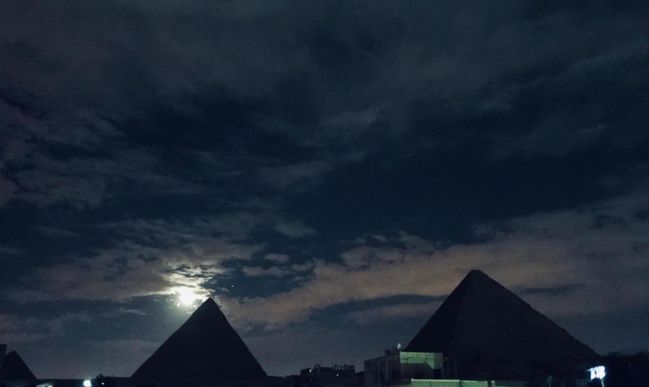 Carpet Alaadein Pyramids View Hotel Kafrat al Jabal Exterior photo